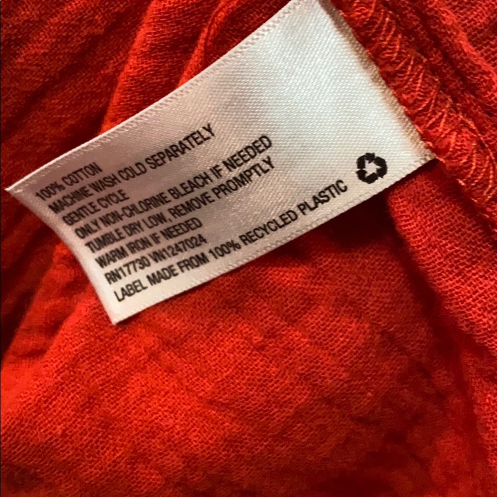 NWT Universal Thread Red Top - Picture 4 of 4